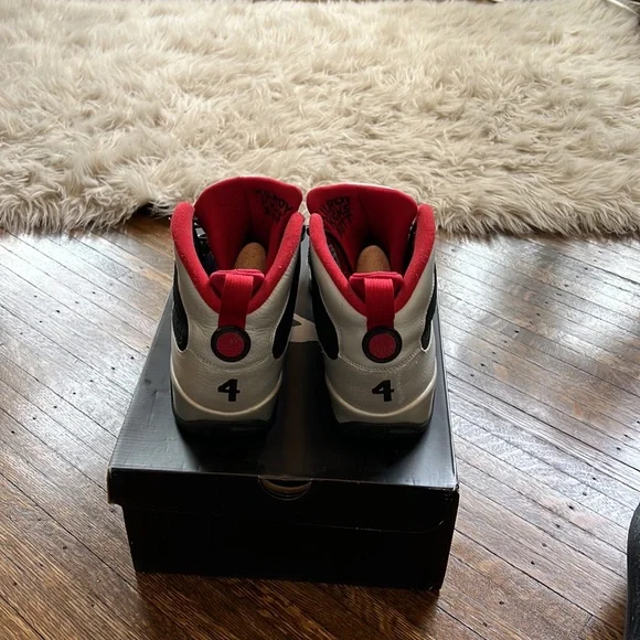 Air Jordan 9 Retro - Picture 4 of 4